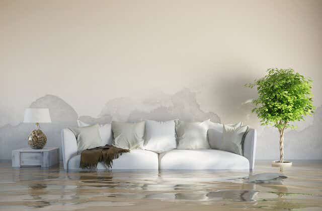 Guide to home insurance in flood risk areas living room