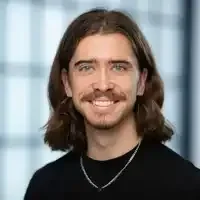 Max Beckett author headshot