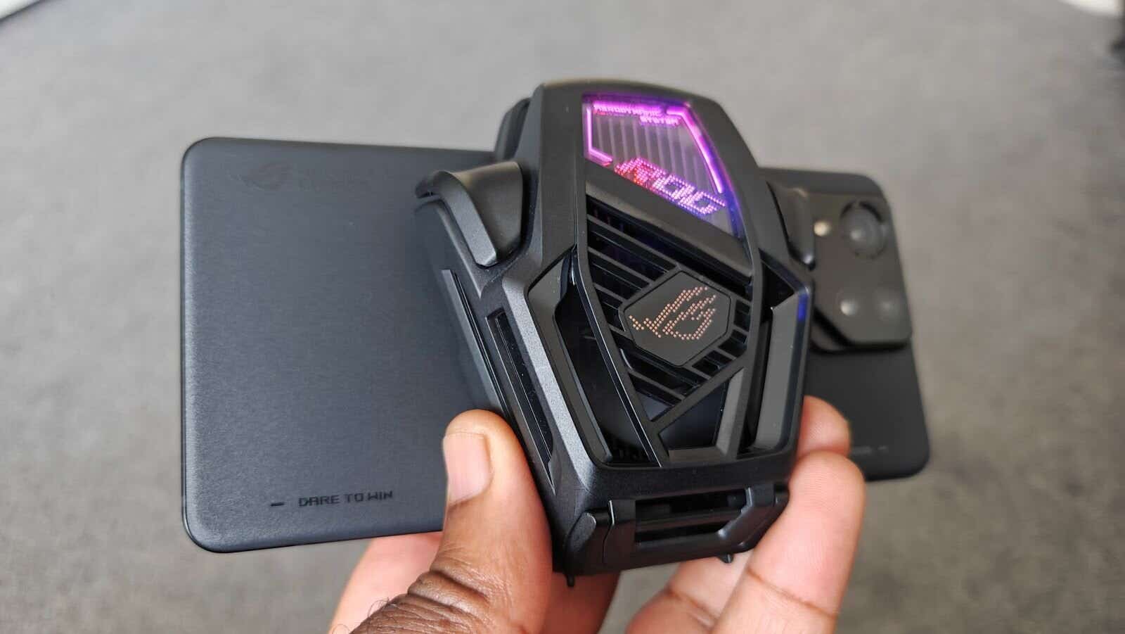 ROG Phone 8 AeroCooler