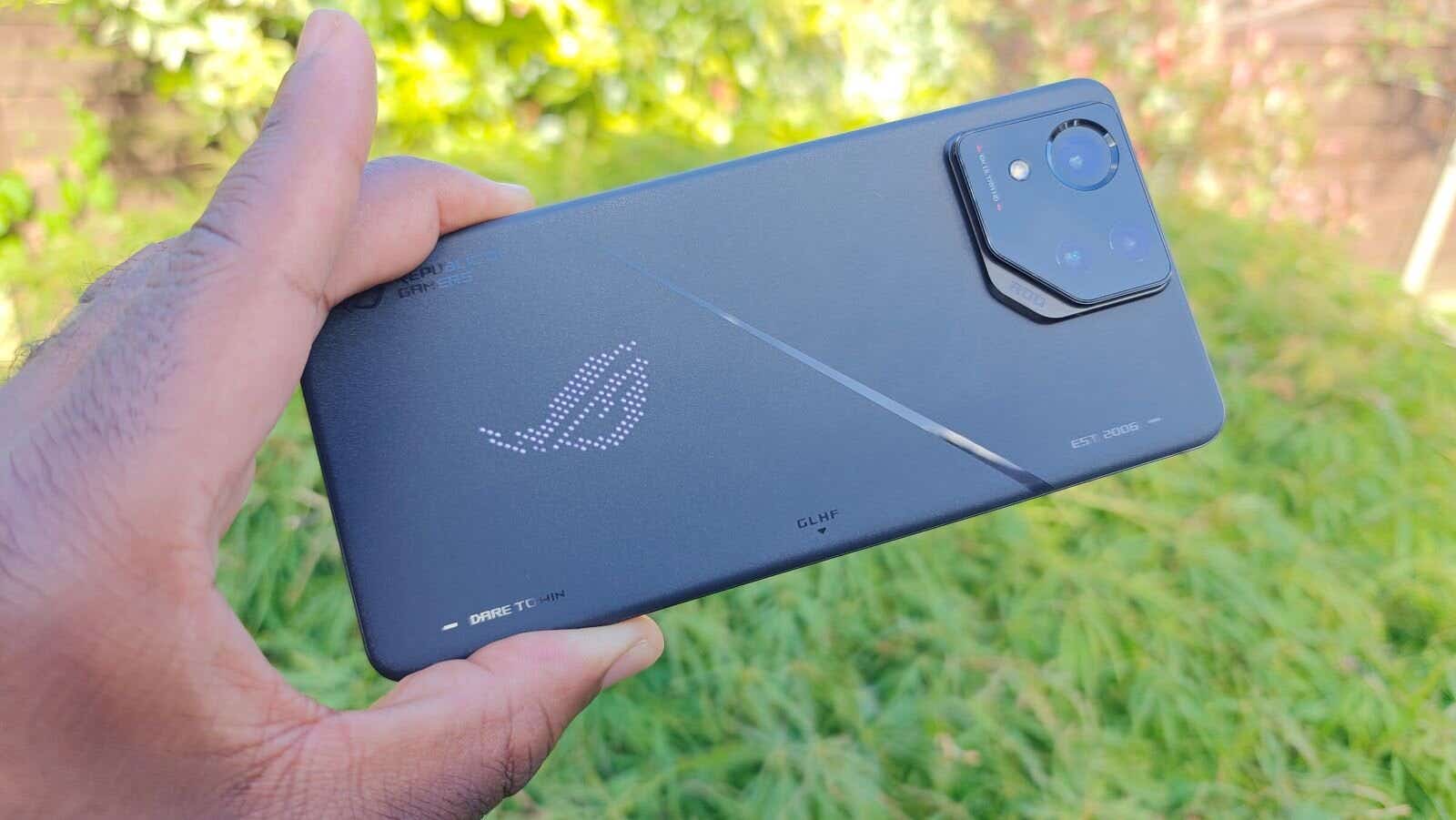 ROG Phone 8 Rear 2