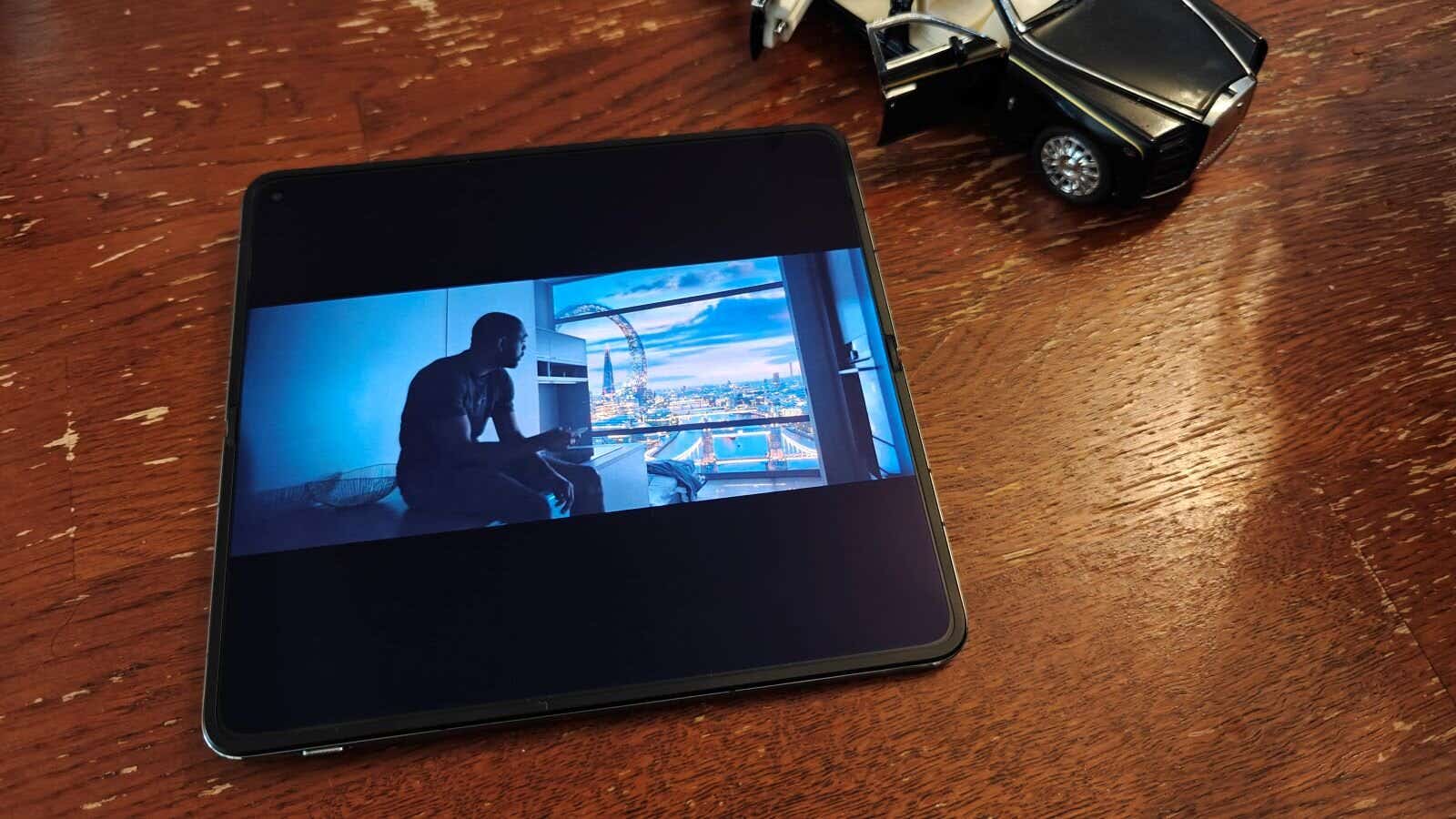 Oneplus Open Content