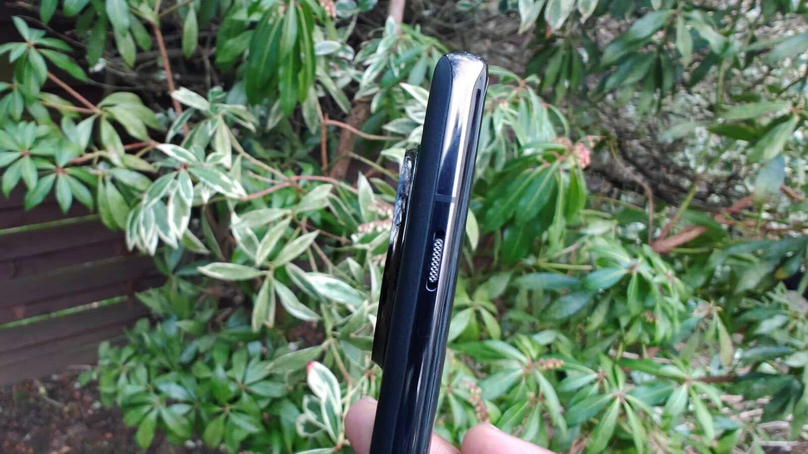 OnePlus 12 Image Slider