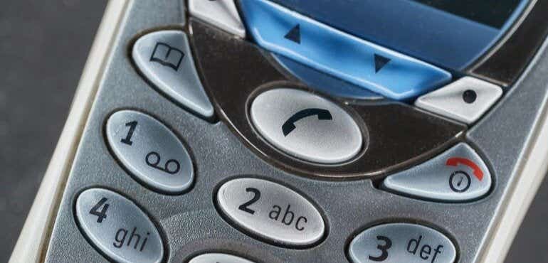 image of a basic nokia phone