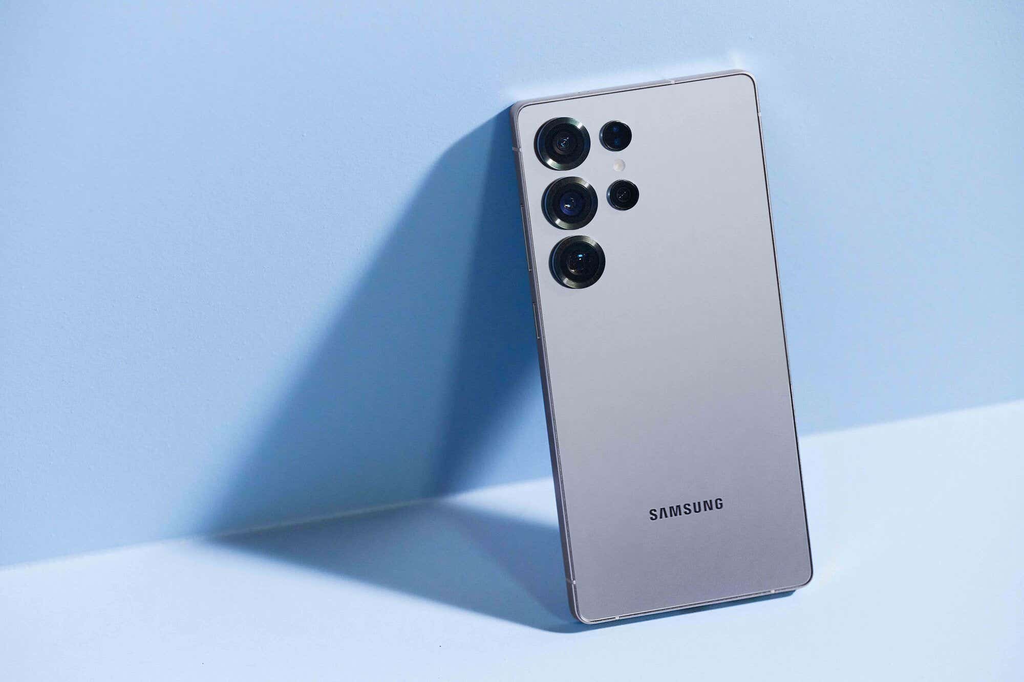 Best AI Phones 2025 – Top Smartphones with AI Features - Uswitch