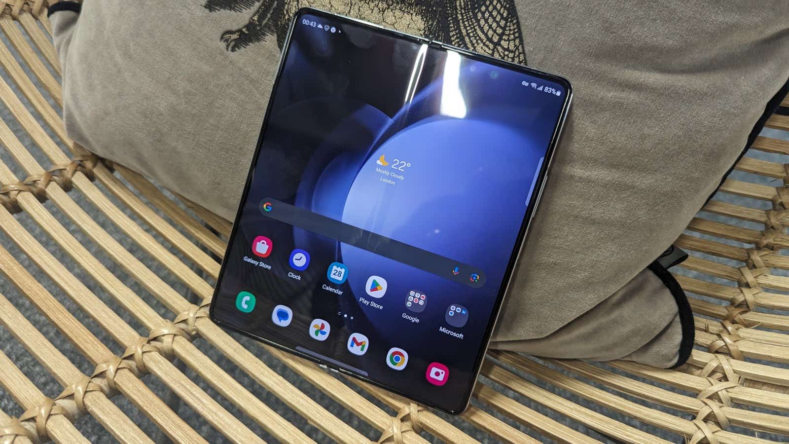 Samsung Fold 5: Versatile, but with compromises