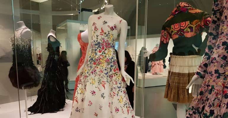 Samsung Galaxy Note 8 camera sample fashion exhibition