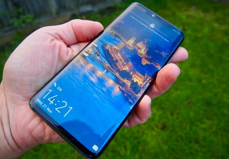 Huawei Mate 20 Pro lock screen in hand