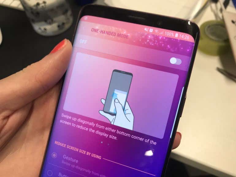 Samsung Galaxy S9 one handed mode
