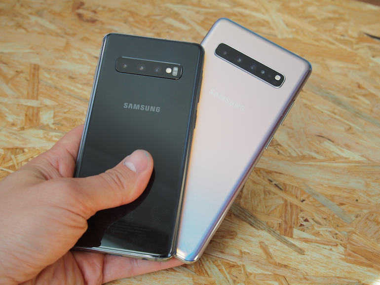 Samsung Galaxy S10 5G standard s10 comparison in hand