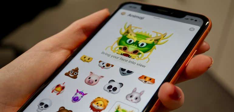 iPhone XR animoji
