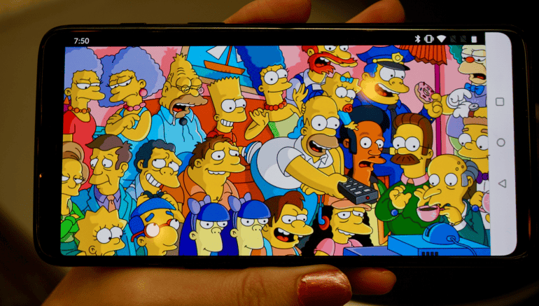OnePlus 6 screen Simpsons hero size