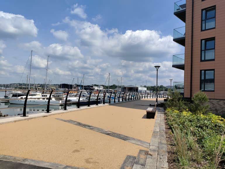 OnePlus Nord CE camera sample marina