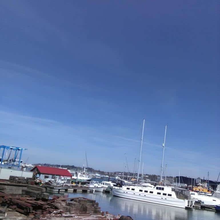 Neo Disney smartwatch camera sample boats