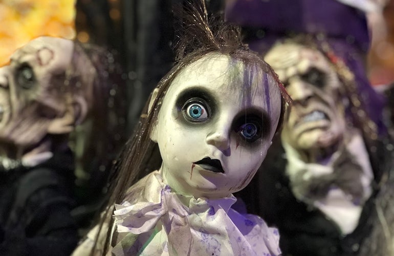 iPhone-8-camera-sample-Halloween-doll
