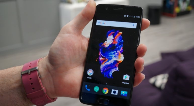 OnePlus 5 in-hand shot