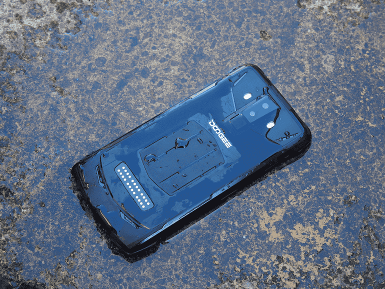 Doogee S90 wet back