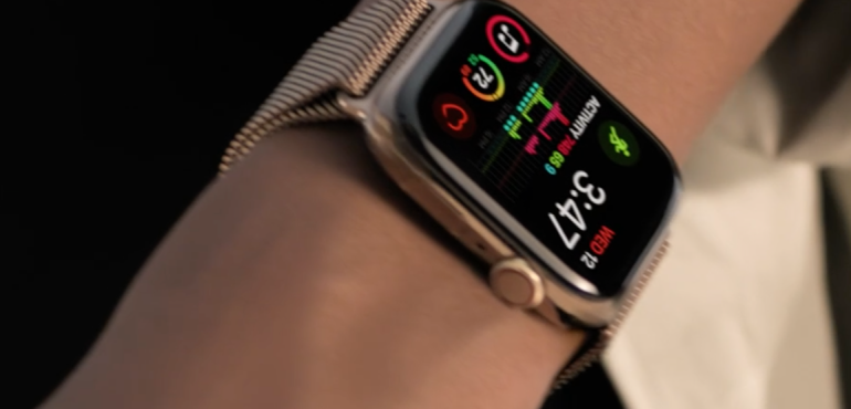 Apple Watch Series 4 health fitness