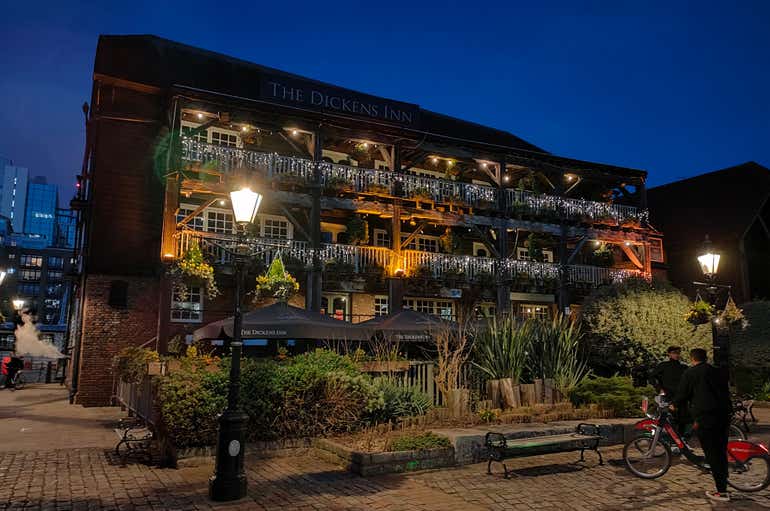 night mode dickens inn