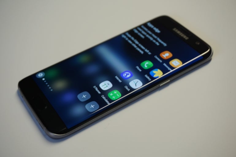 Samsung Galaxy S7 and S7 Edge Review - Apps Edge