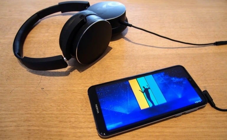 Nokia 7.1 music and headphones