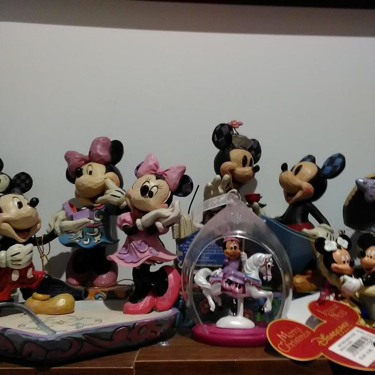 Disney Neo smart watch camera sample Minnie Mouse figurines