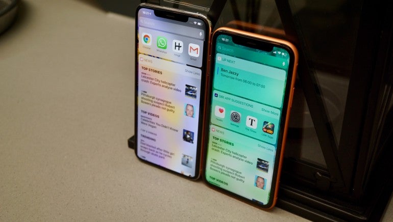 iPhone XR and iPhone XS size comparison