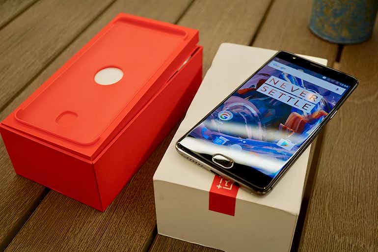 oneplus 3 first impressions box