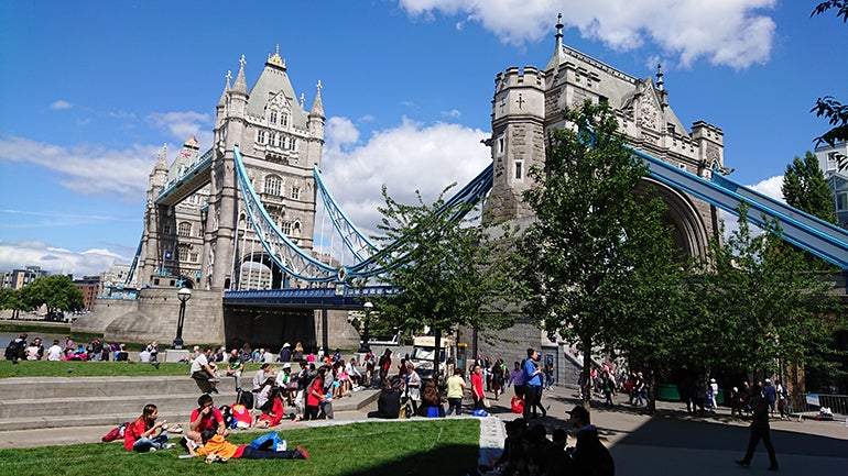 Sony Xperia XZ Premium camera sample Tower Bridge