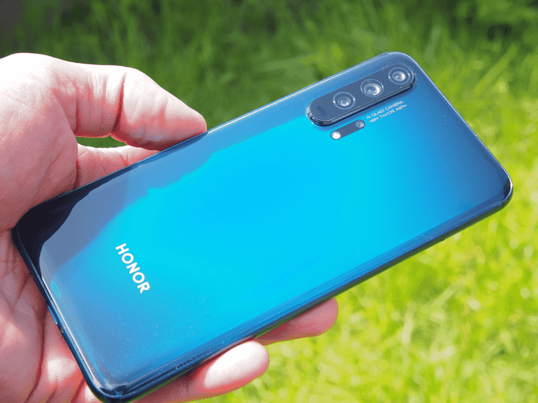 Honor 20 Pro back in the sun