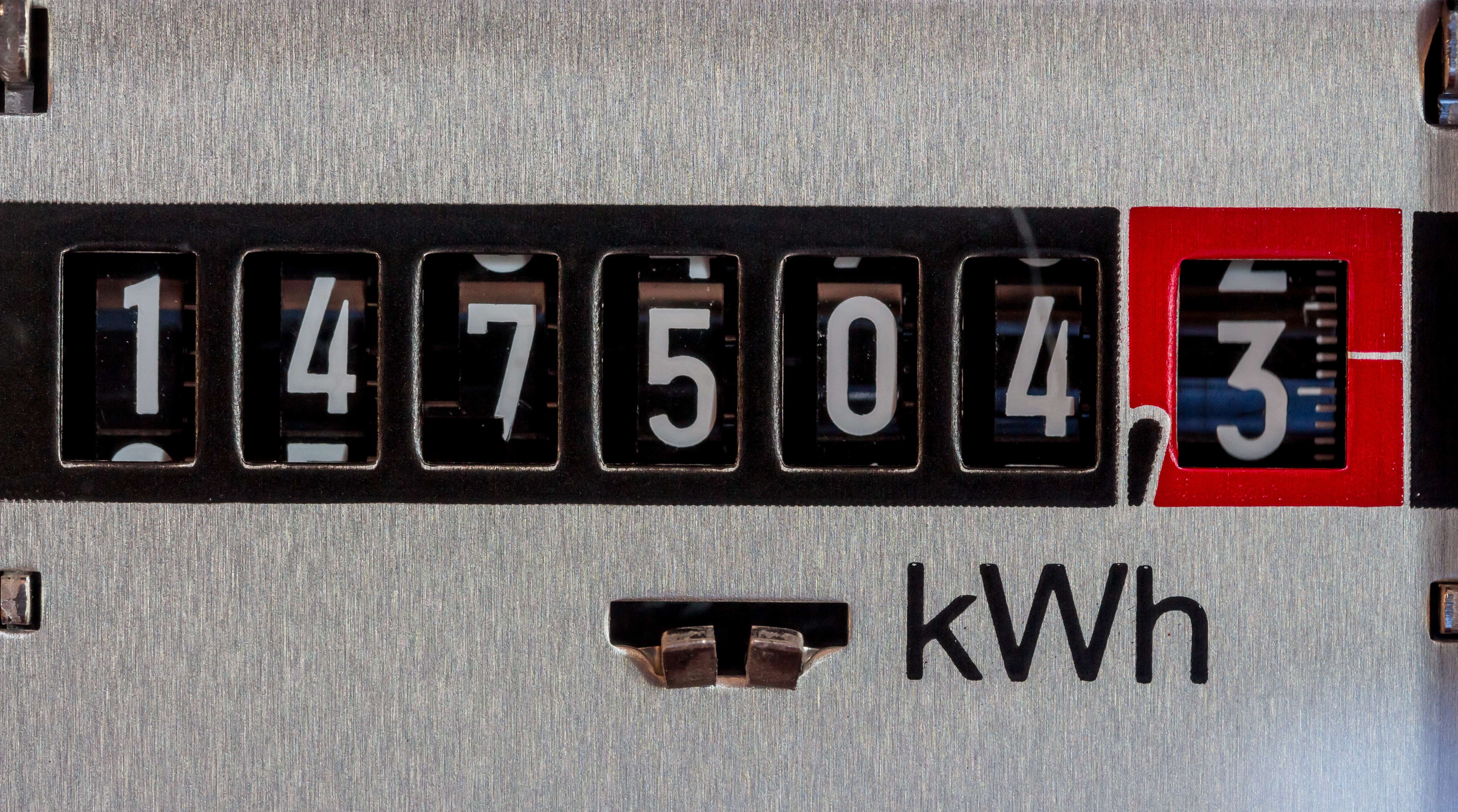 Fixed price energy meter
