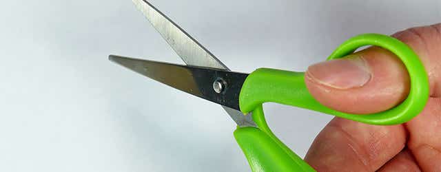 Old credit cards - How to cancel a credit card, cutting scissors